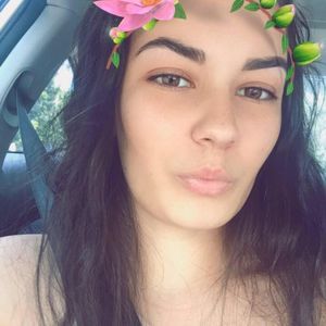 Meet your Posher, Genny